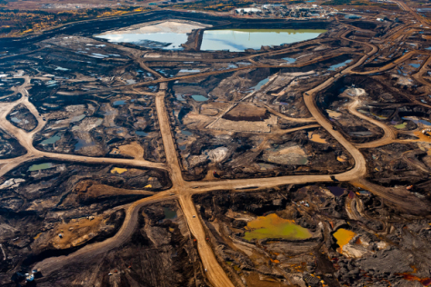 canadas-oil-sands-to-remain-unhurt-by-falling-crude-prices