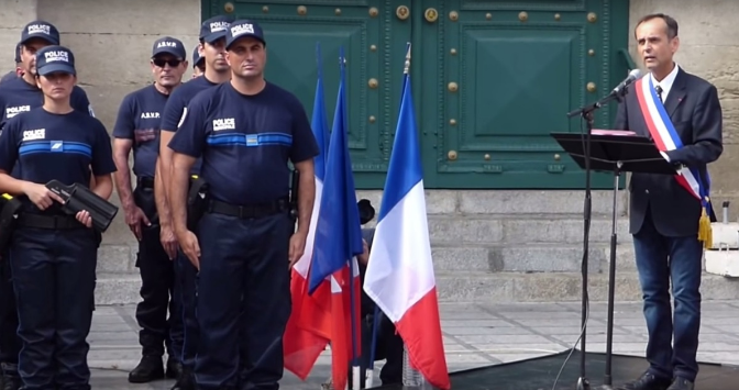 Robert Ménard et son référendum antimigrants
